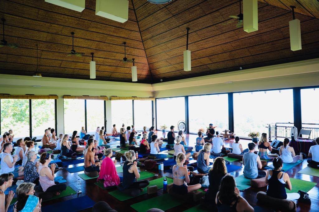 Find best yoga teacher training